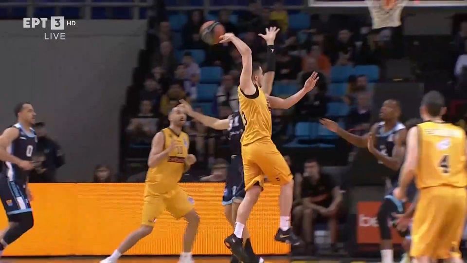 Μαγική προσποίηση και ασίστ του Παπαδάκη (VIDEO)