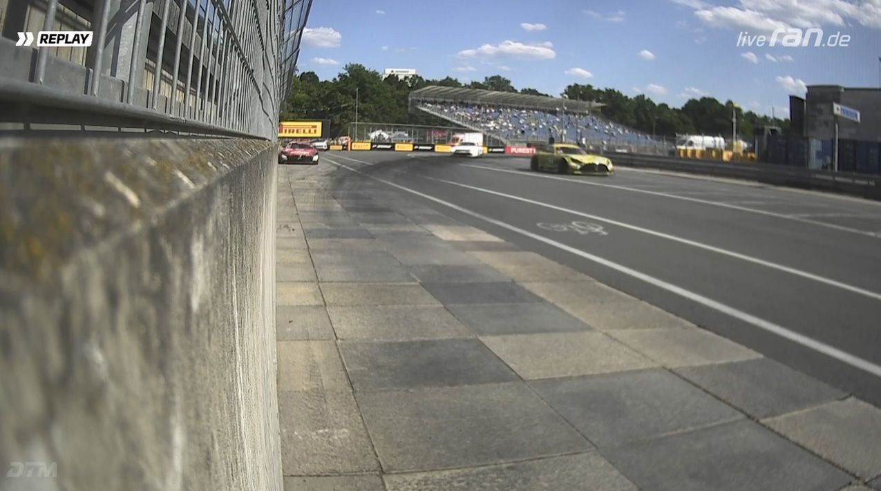 DTM: Rookie-Fehler! Tom Kalender küsst die Mauer am Norisring