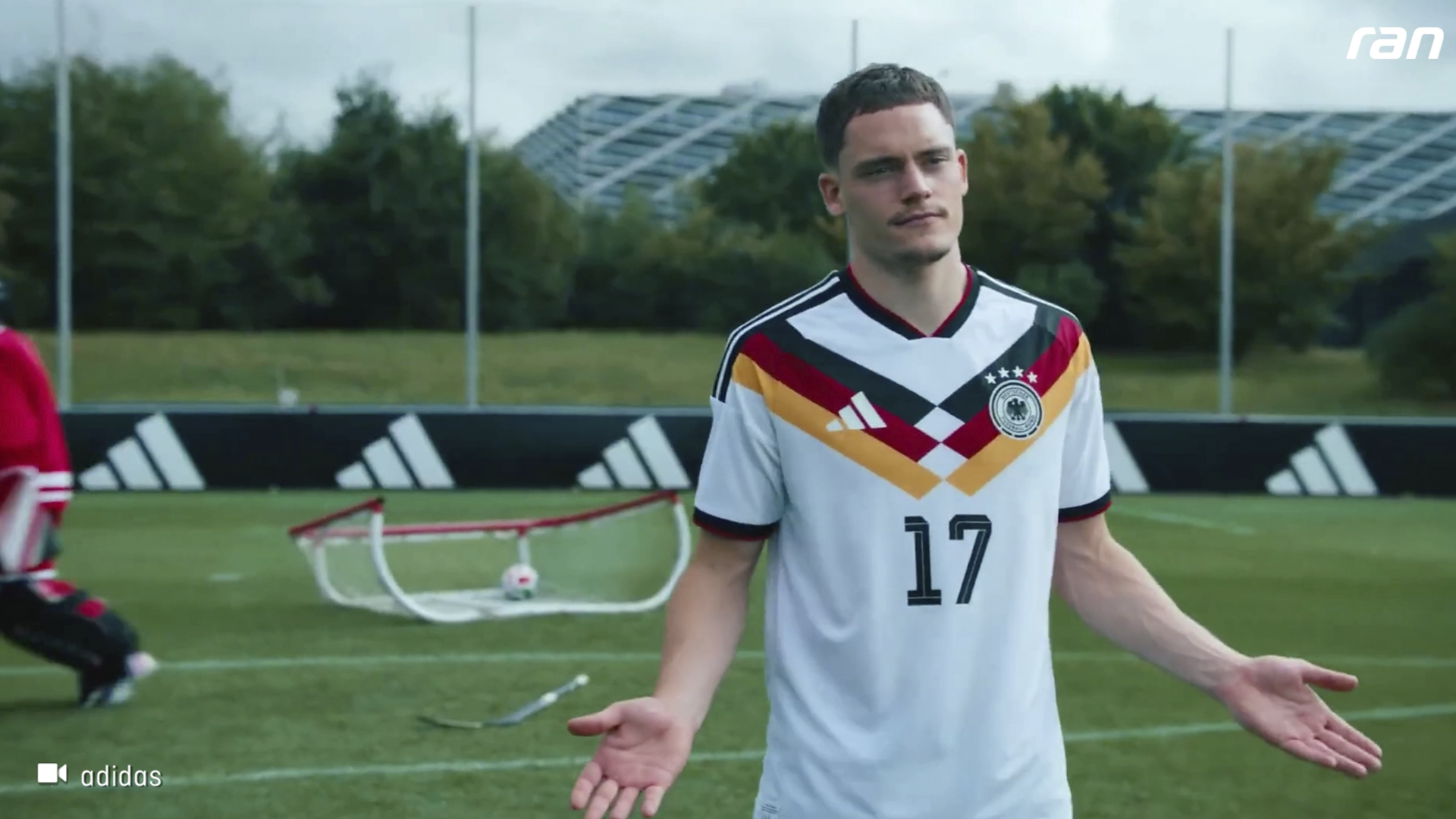 DFB-Stars dabei! Adidas liefert genialen WM-Spot