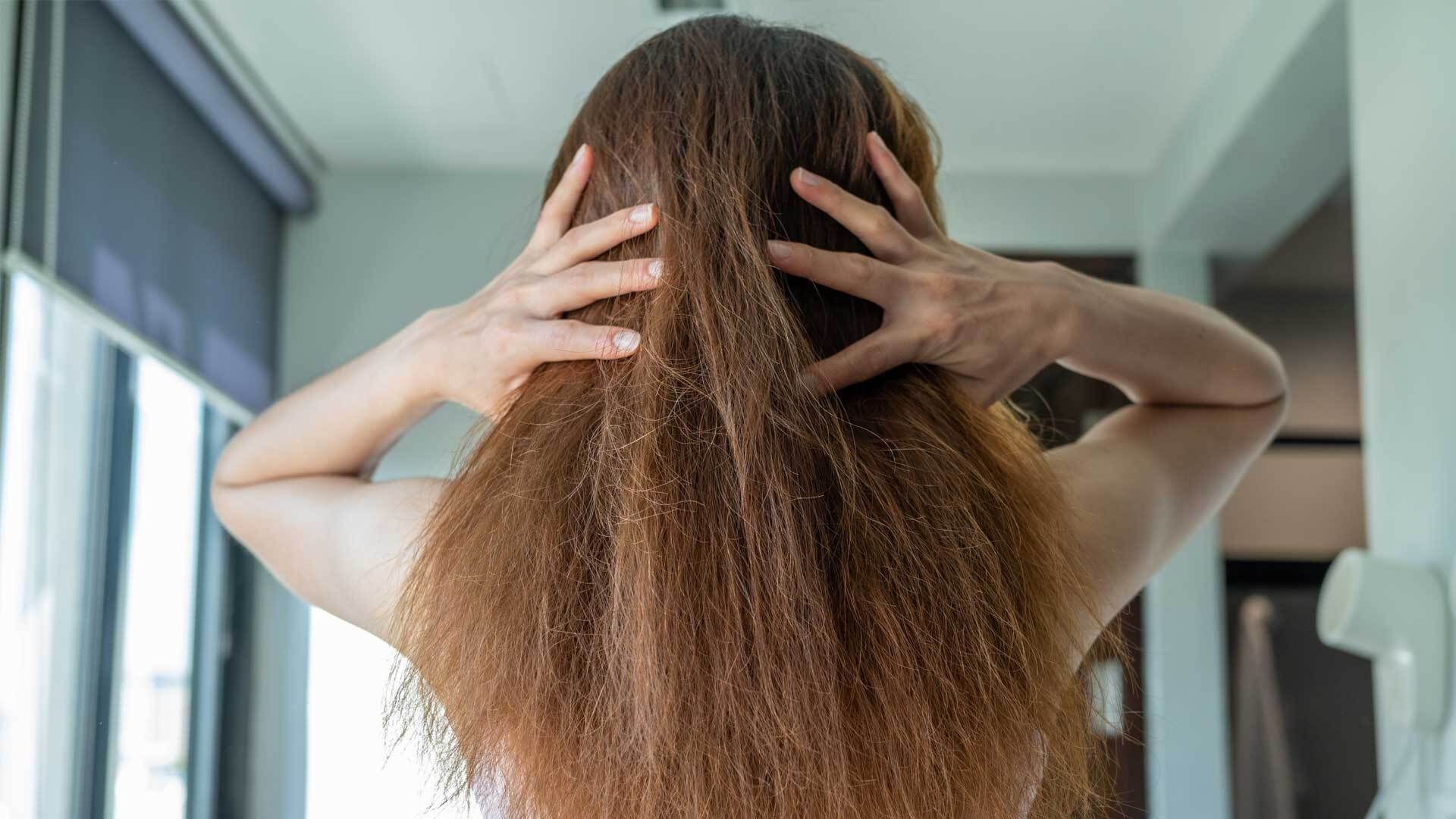 Saure Rinse: Der Geheimtipp für gesundes & glänzendes Haar?