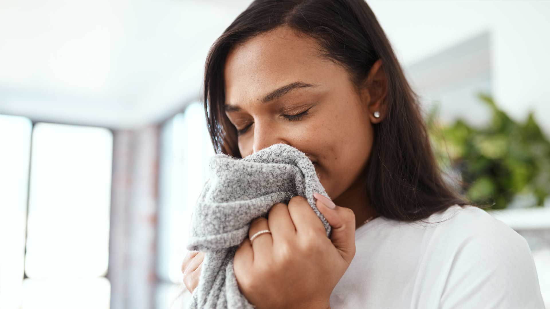 Wie frisch gewaschen – Diese Hacks lassen deine Kleidung besser duften