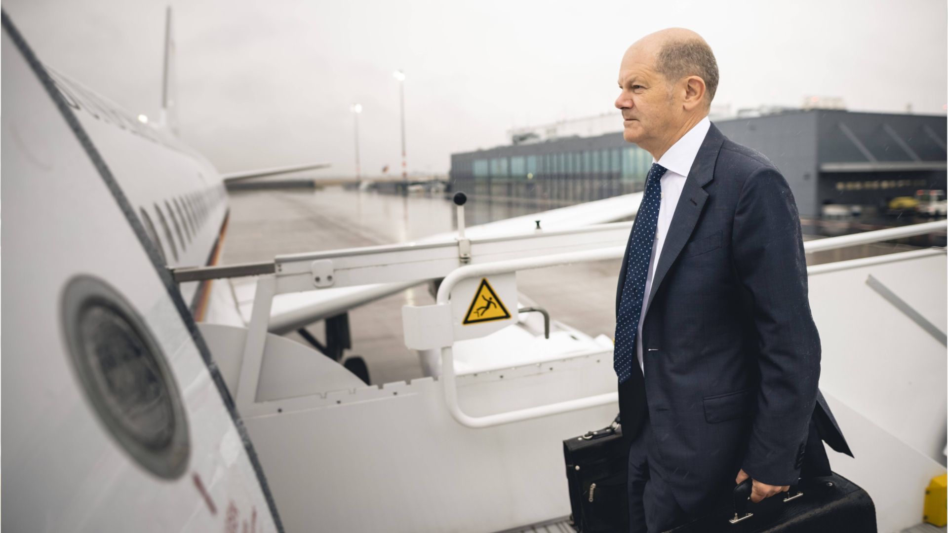 Einen Monat im Flugzeug verbracht: Scholz mehr als 480 000 Kilometer unterwegs