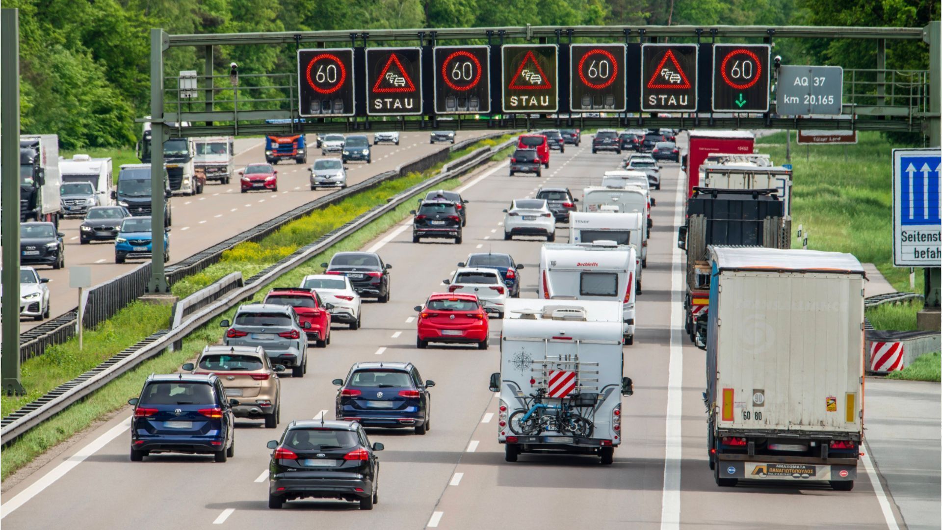 ADAC warnt vor vielen Staus am zweiten Juliwochenende
