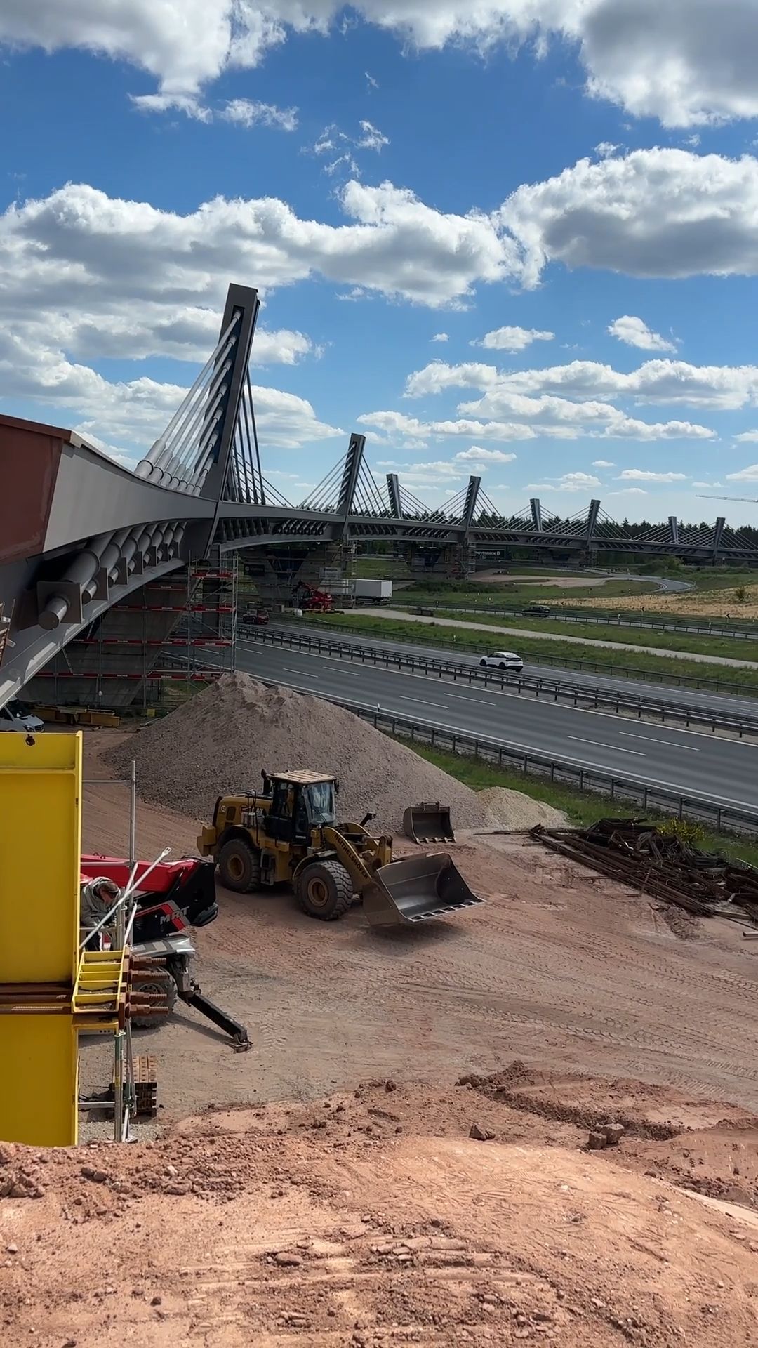 Video: Overfly-Brücke am Autobahnkreuz Nürnberg-Ost