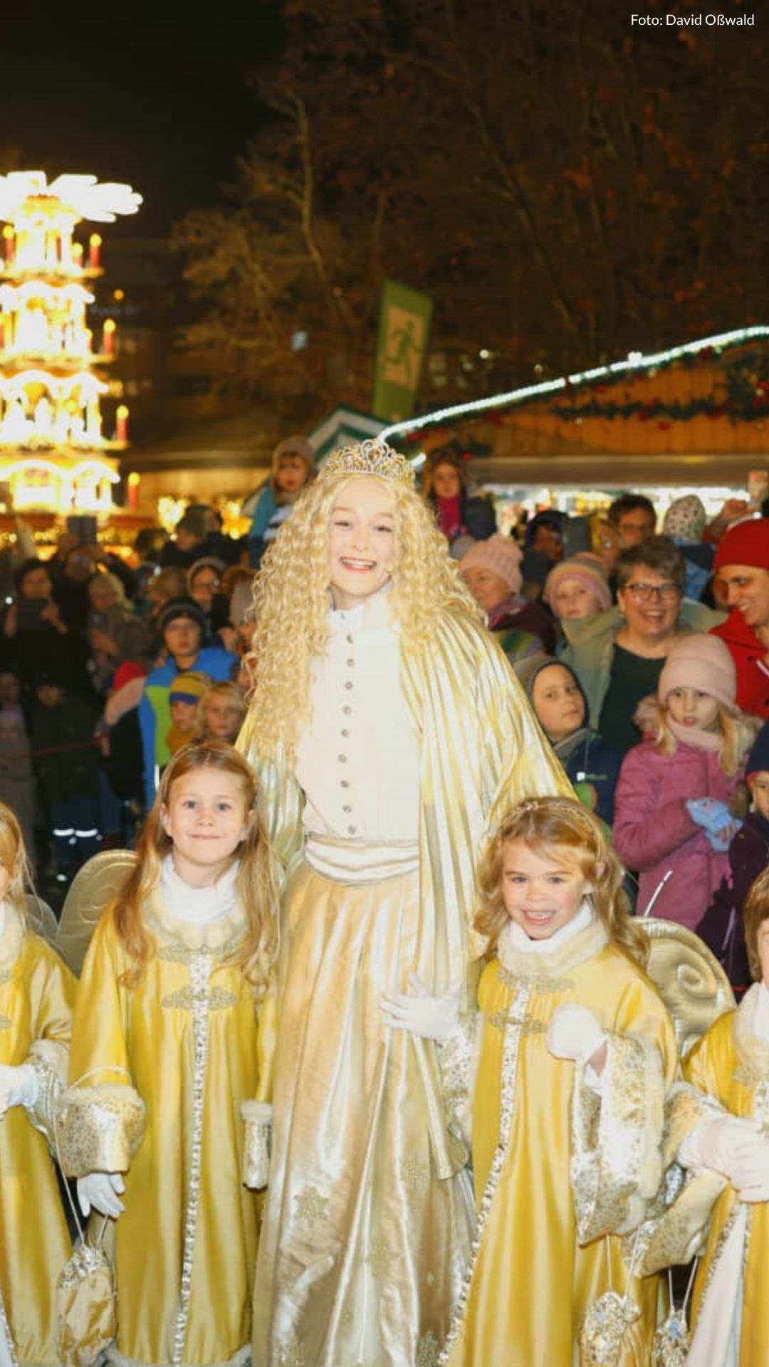 Video: Prolog des Fürther Christkinds auf dem Fürther Weihnachtsmarkt