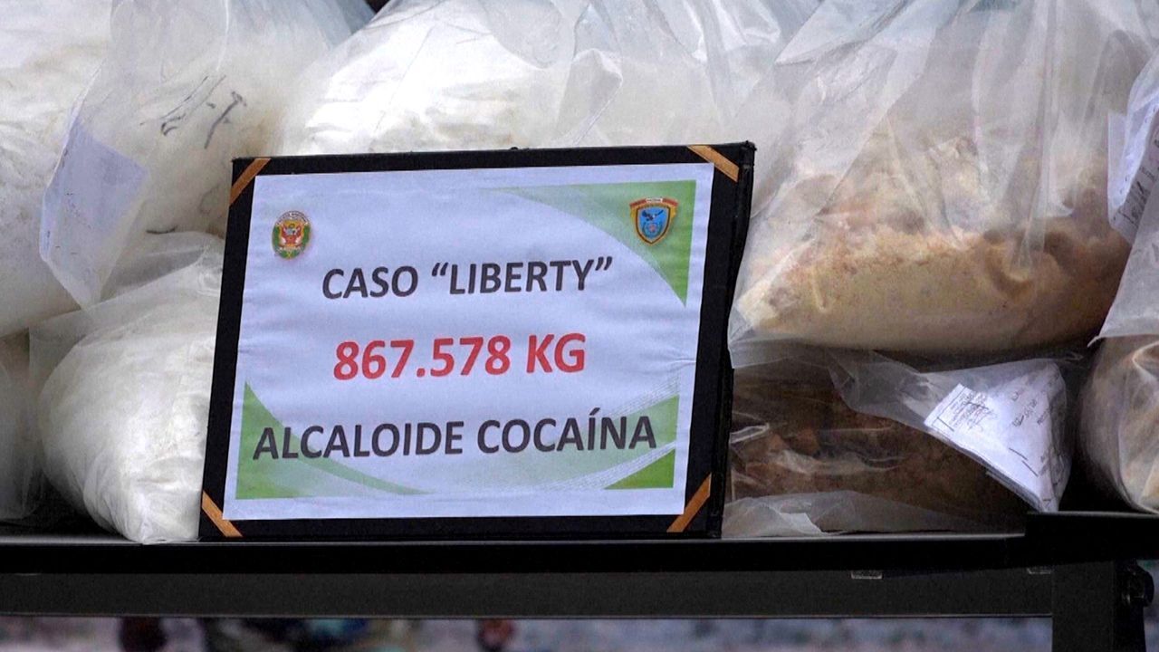 Peruvian police seize over a tonne of cocaine in major drug busts