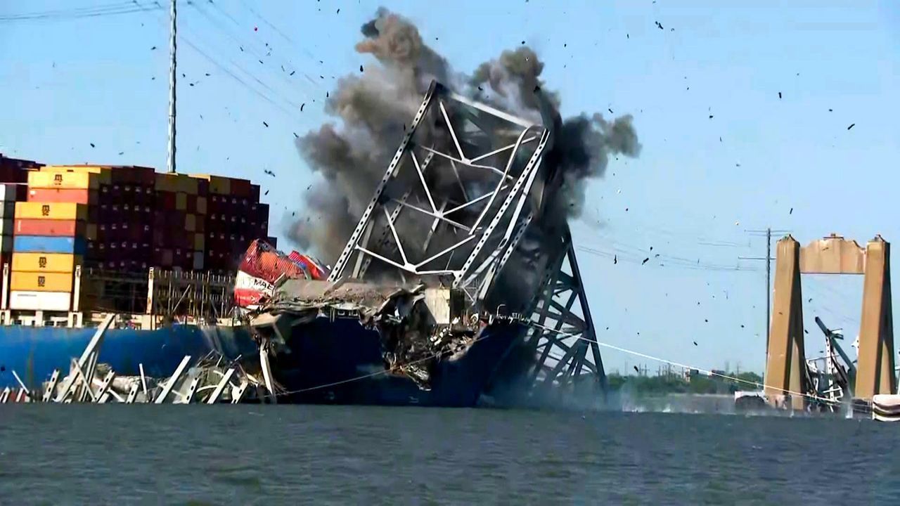 Baltimore-Brücke: Kontrollierte Sprengung von größtem Trümmerteil erfolgreich