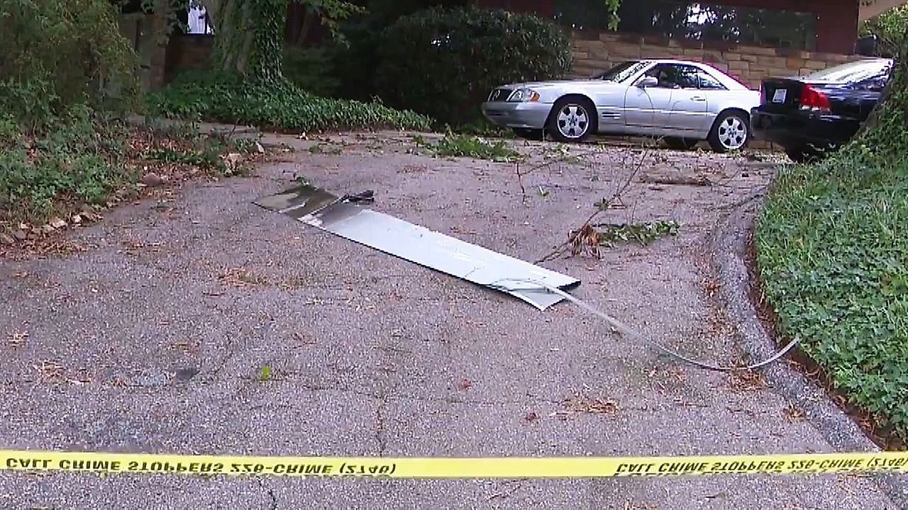 Flügelklappe landet in Vorgarten: Boeing verliert Tragflächenteil in North Carolina