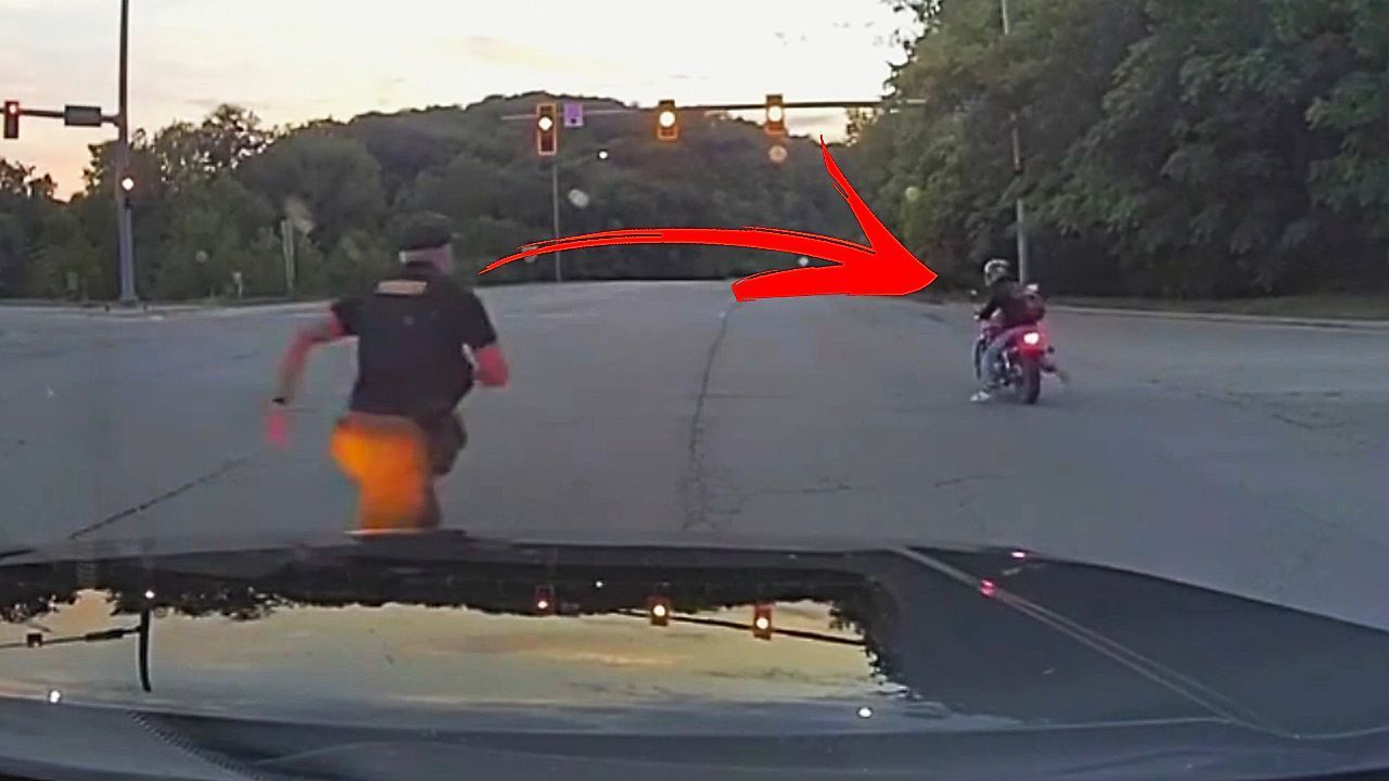 Plötzlich Tank leer: Flucht auf Motorrad endet kläglich