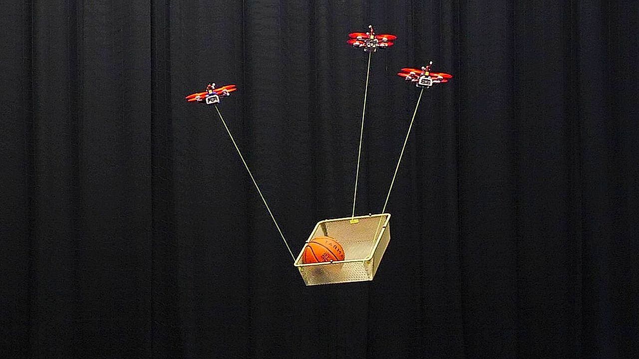 Video: This new technology allows drones to move heavy loads in a perfectly coordinated manner