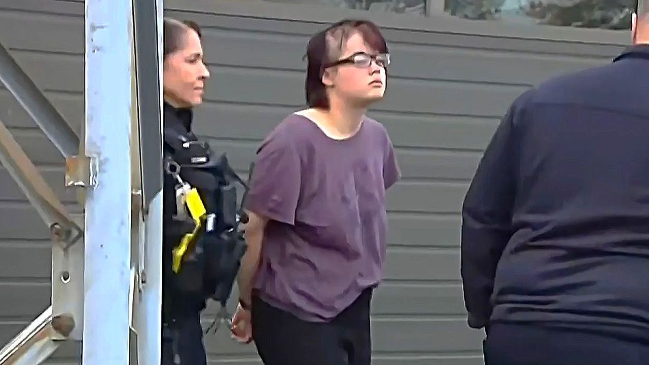 Woman who stabbed classmate over fictional 'Slender Man' caught during escape attempt