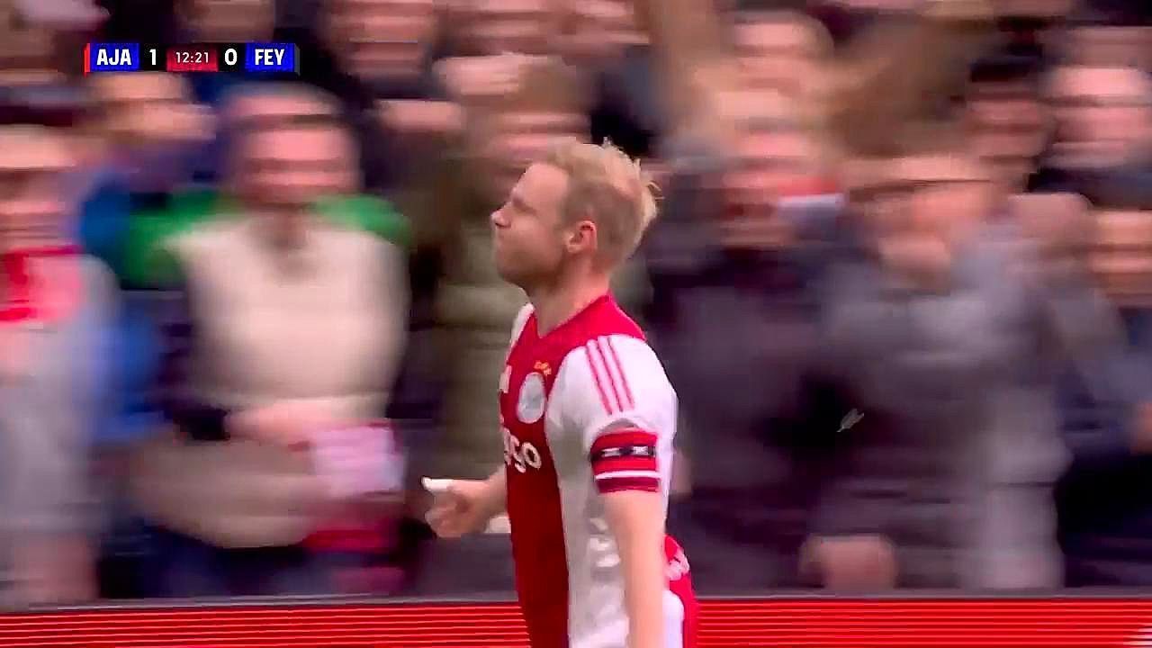 Ajax outclass Feyenoord 2-0 in 200th 'Klassieker' derby