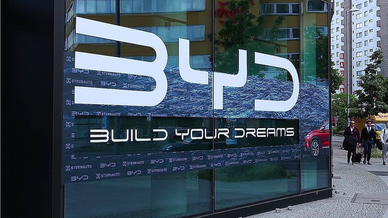 Video: BYD accelerates to unseat the electric car leader