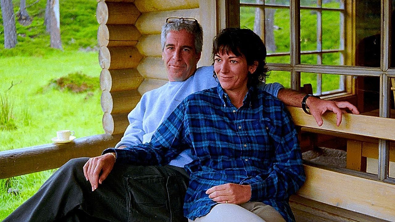 Maxwell-signals-a-silent-showdown-ahead-of-key-House-deposition