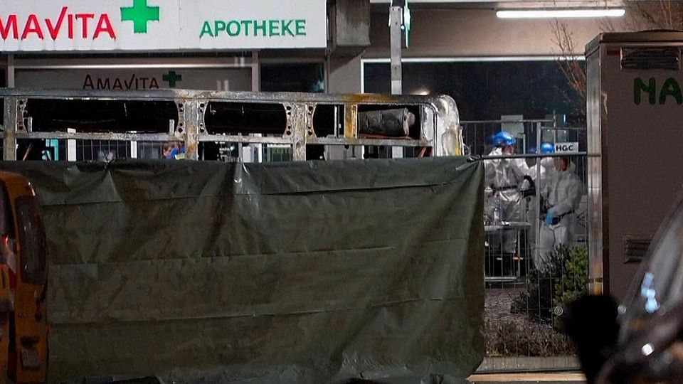 Unglück in der Schweiz: Mehrere Tote bei Busbrand in Kerzers