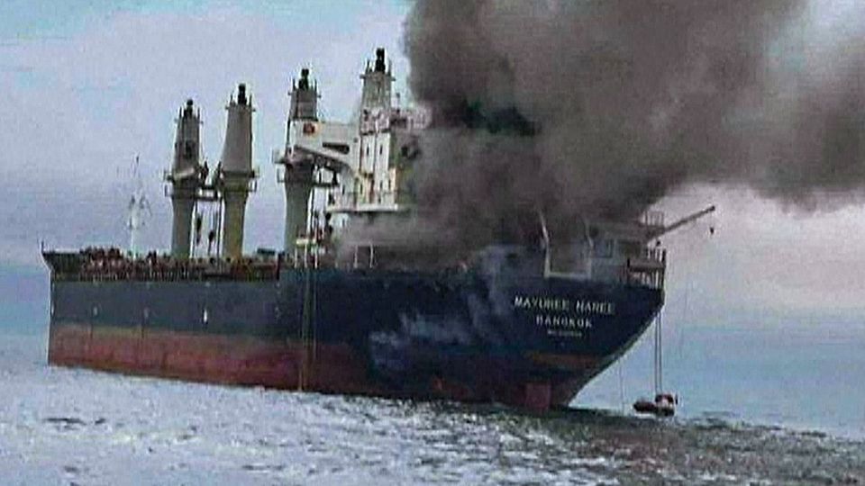 Krise in der Straße von Hormus: Iran greift mutmaßlich Handelsschiffe an