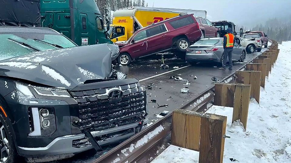 70 Fahrzeuge krachen zusammen: Viele Verletzte bei Massenkarambolage in Colorado