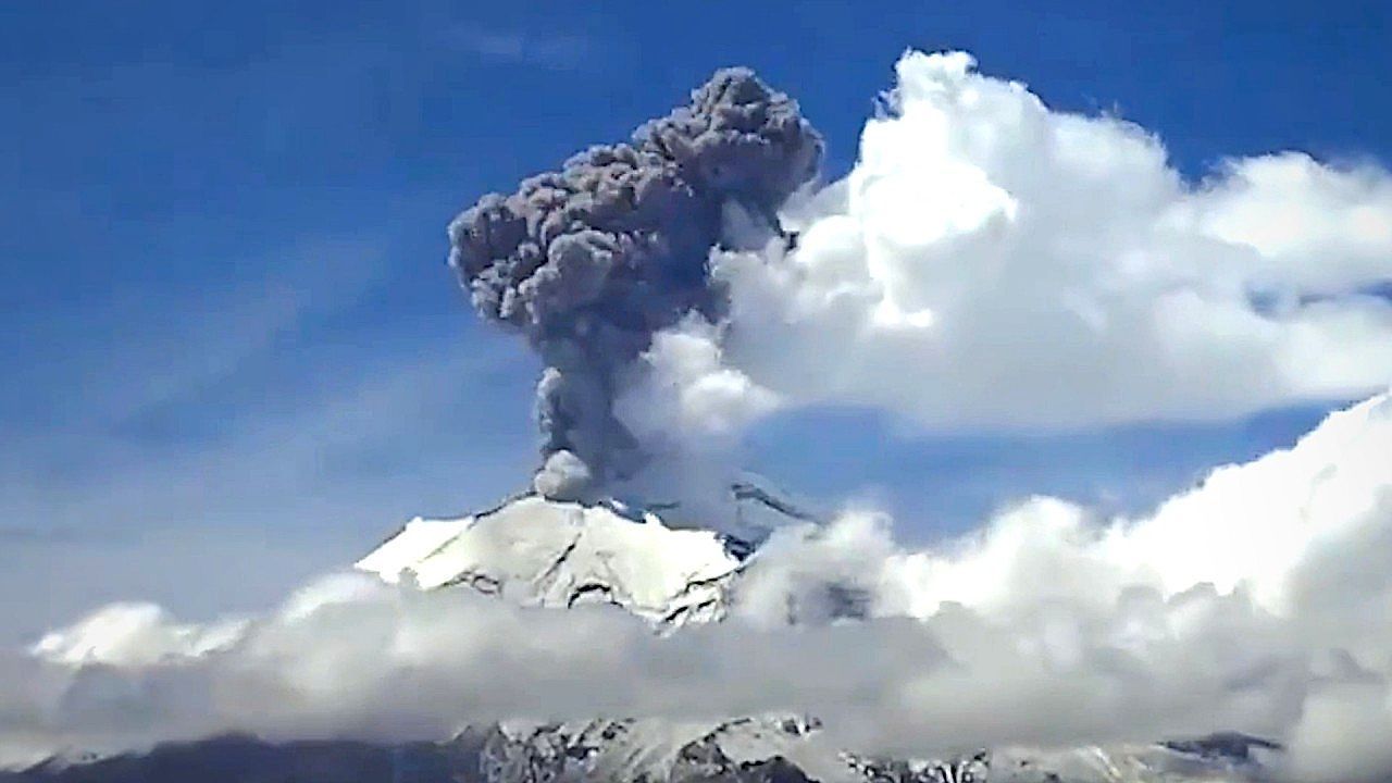 Video: Popocatepetl volcano shoots massive ash plume into the sky over Mexico