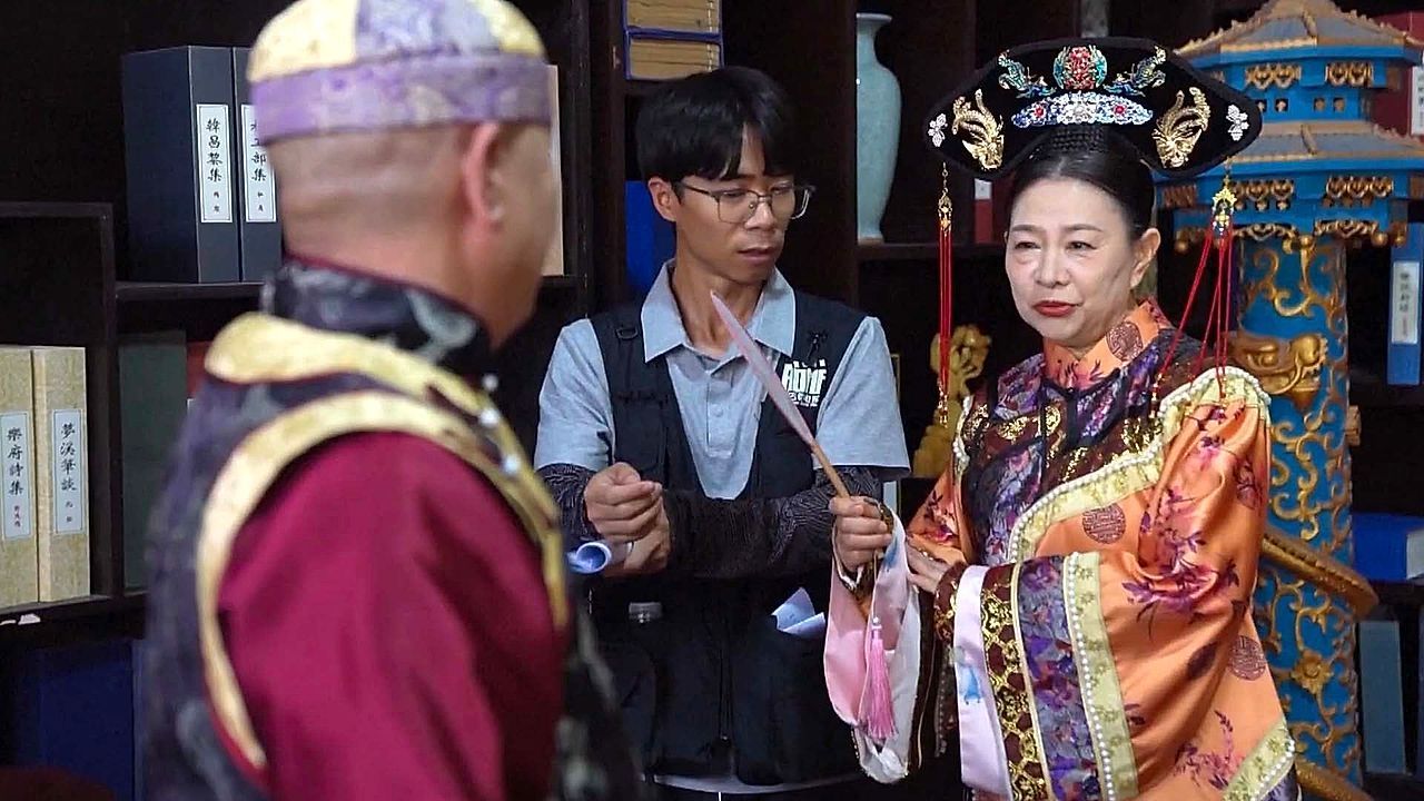 Video: China's Hollywood lets tourists star in their own short drama for just $45 dollars