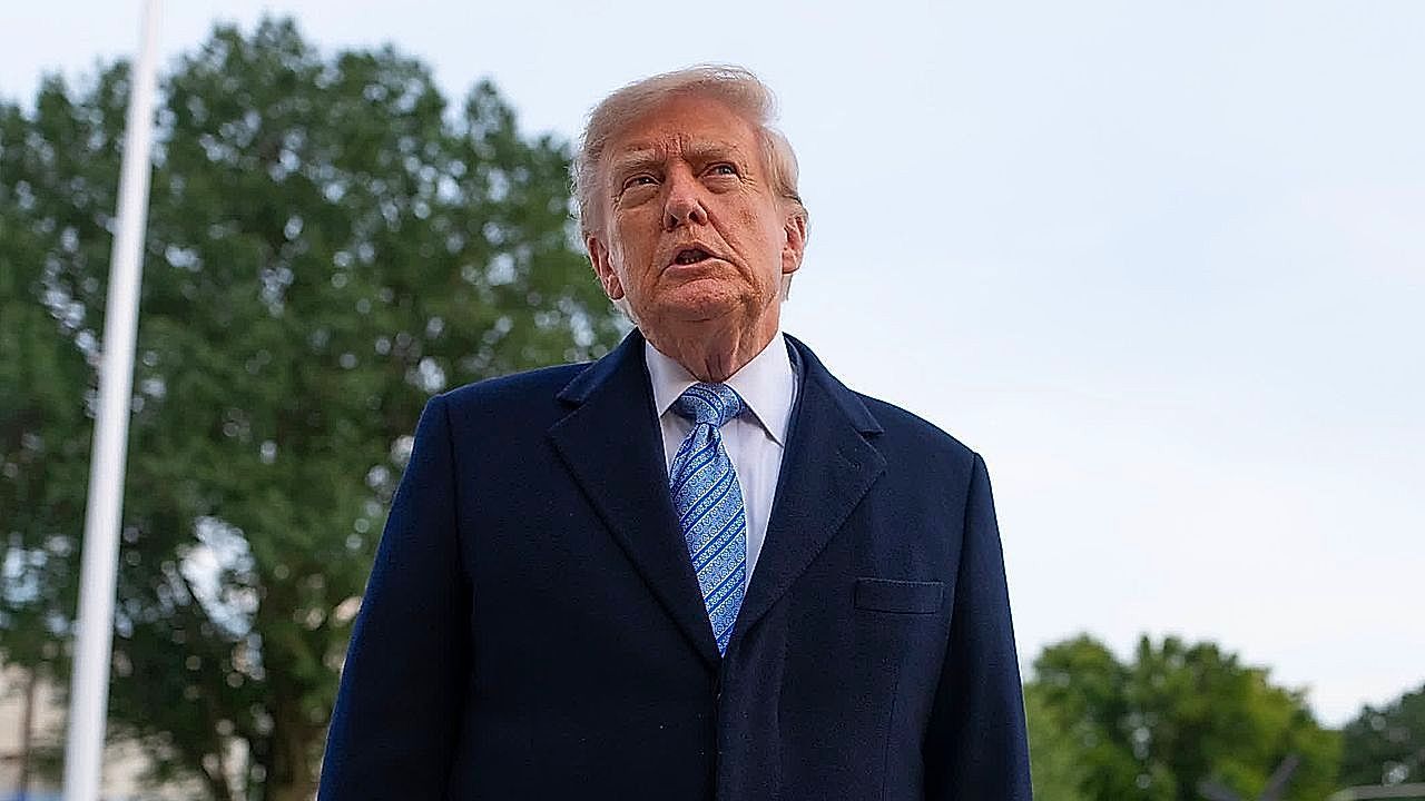 Video: US judge orders Trump to restore White House access to CNN, MSNBC and Politico