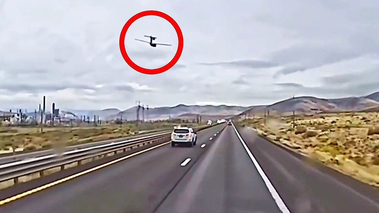 Video: Mitten im Verkehr: Wasserflugzeug macht Notlandung auf Highway in Nevada