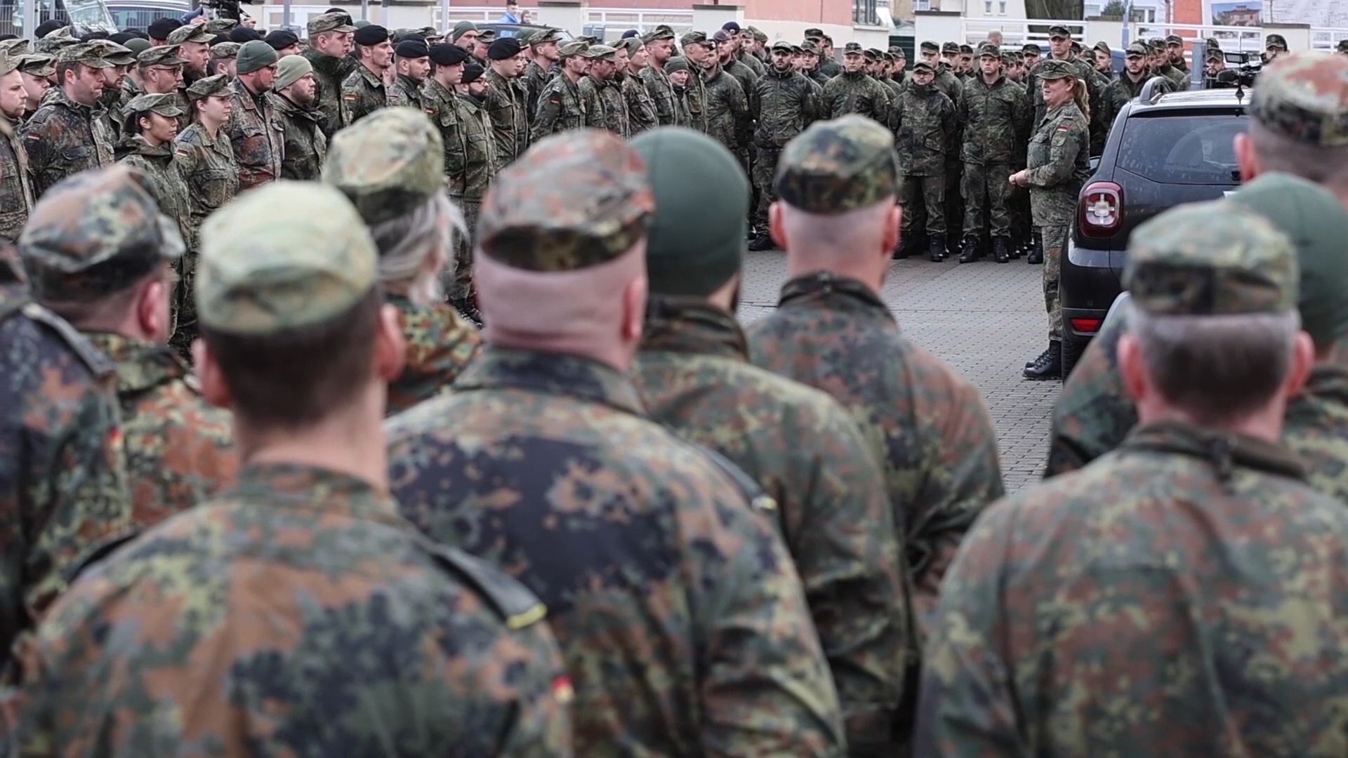 Video: Neue Nato-Pläne: Deutschland braucht 60.000 Soldaten mehr