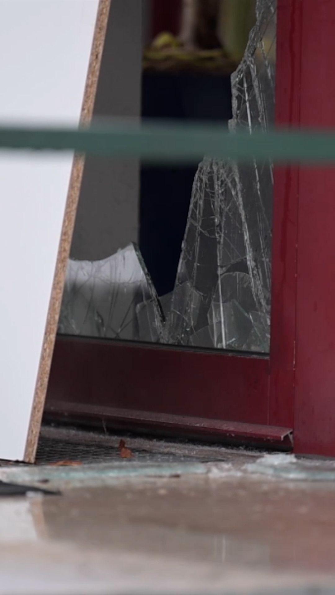 Video: Bluttat im Kreis Reutlingen: Mann erschießt vier Familienmitglieder und sich selbst