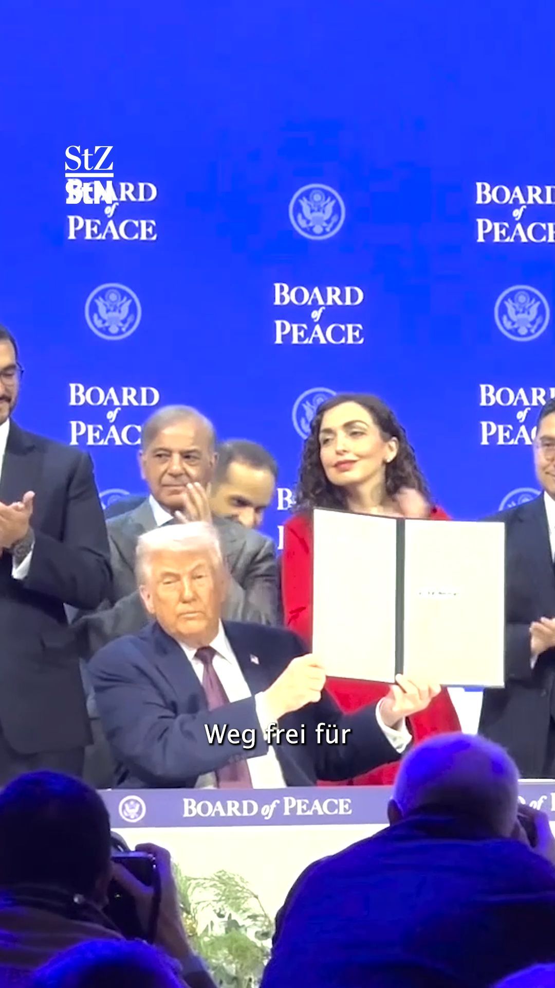 Video: Trump gründet umstrittenen „Friedensrat“ - Gegenstück zur UN?