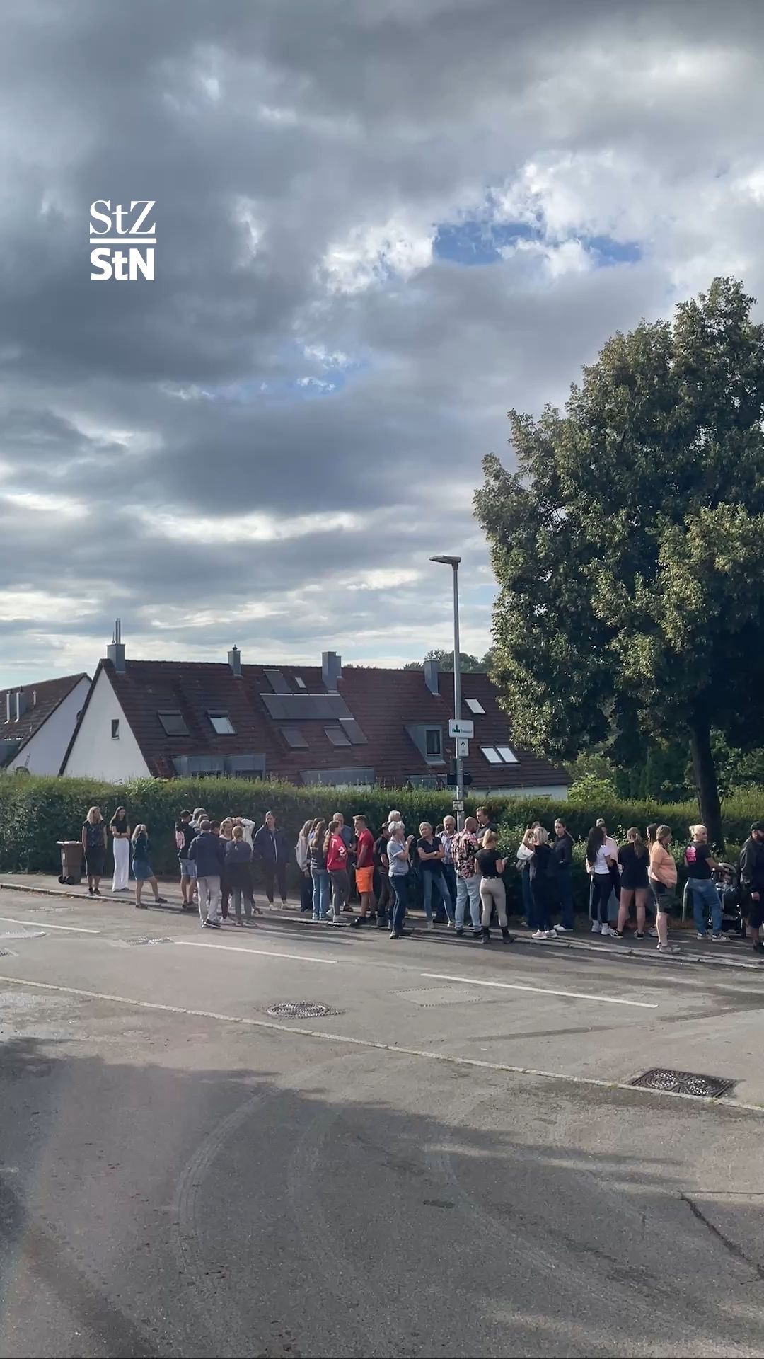 Video: Deutschlandweit bekannter Ponyhof Müller in Denkendorf geräumt