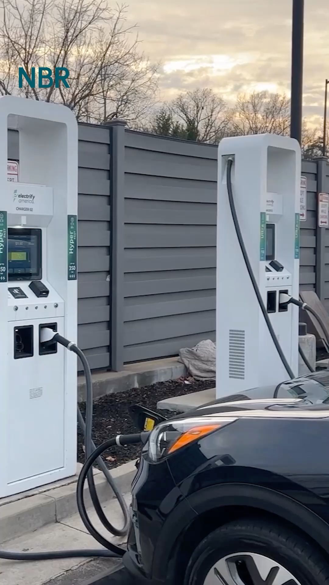 Video: EU: E-Autos erreichen Rekord bei Neuzulassungen