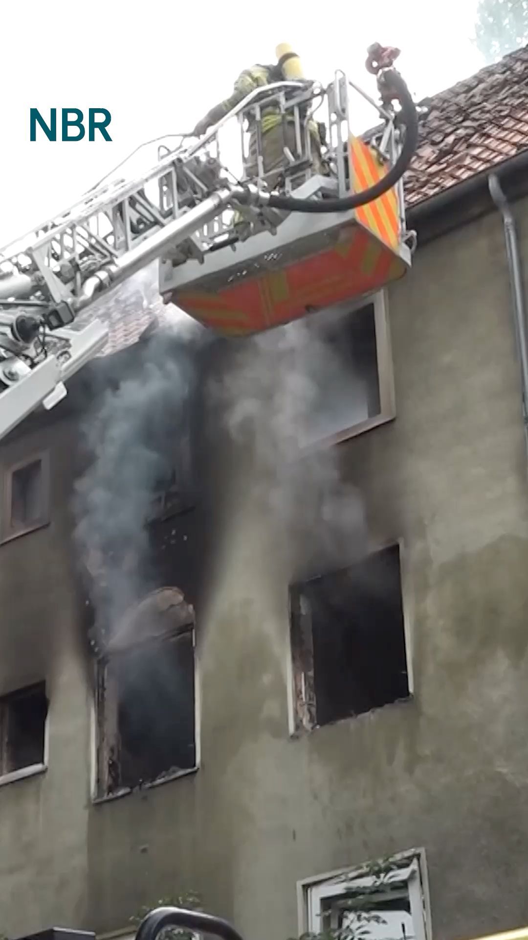 Video: Hannover: Ein Schwerverletzter nach Explosion in Wohnhaus