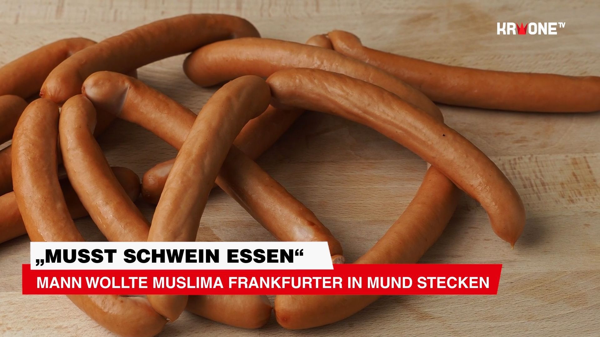 Video: Mann wollte Muslima Frankfurter in Mund stecken