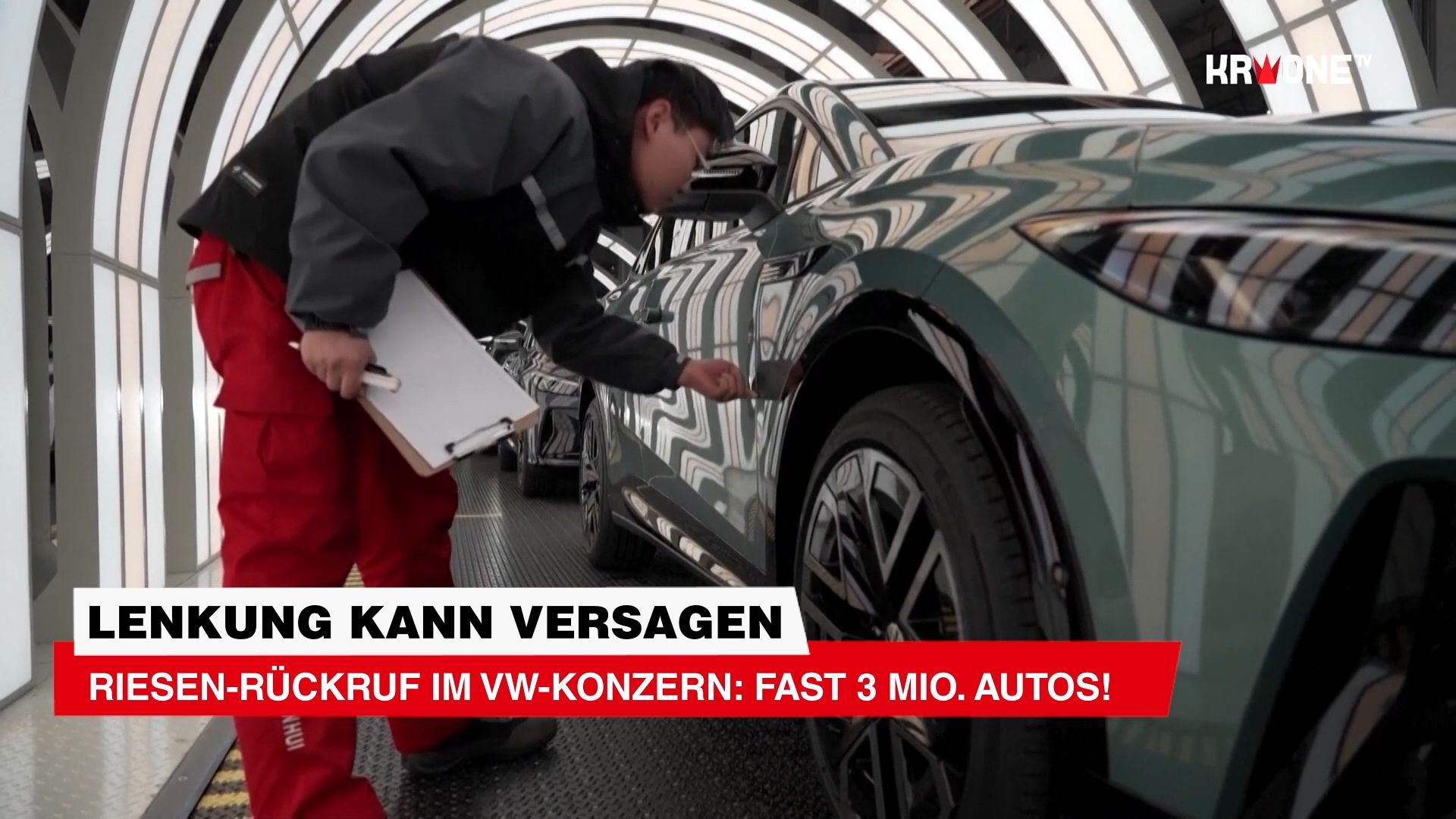 Video: Riesen-Rückruf bei VW: Fast drei Millionen Autos!