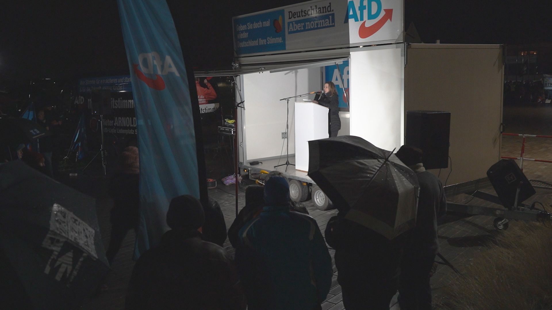 Neutraubling: AfD-Kundgebung traf auf Gegendemonstration