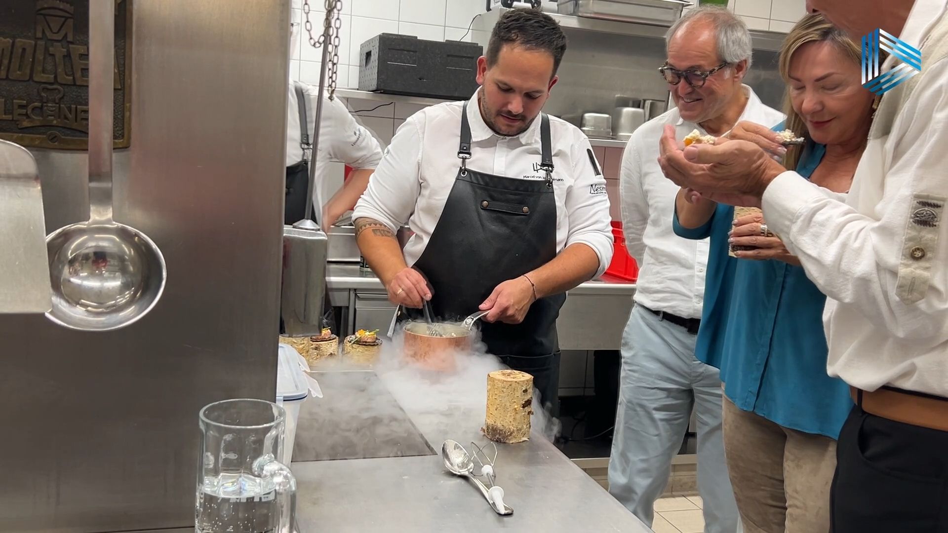 Video: Küchenparty mit Spitzenköchen auf Schloss Neuburg