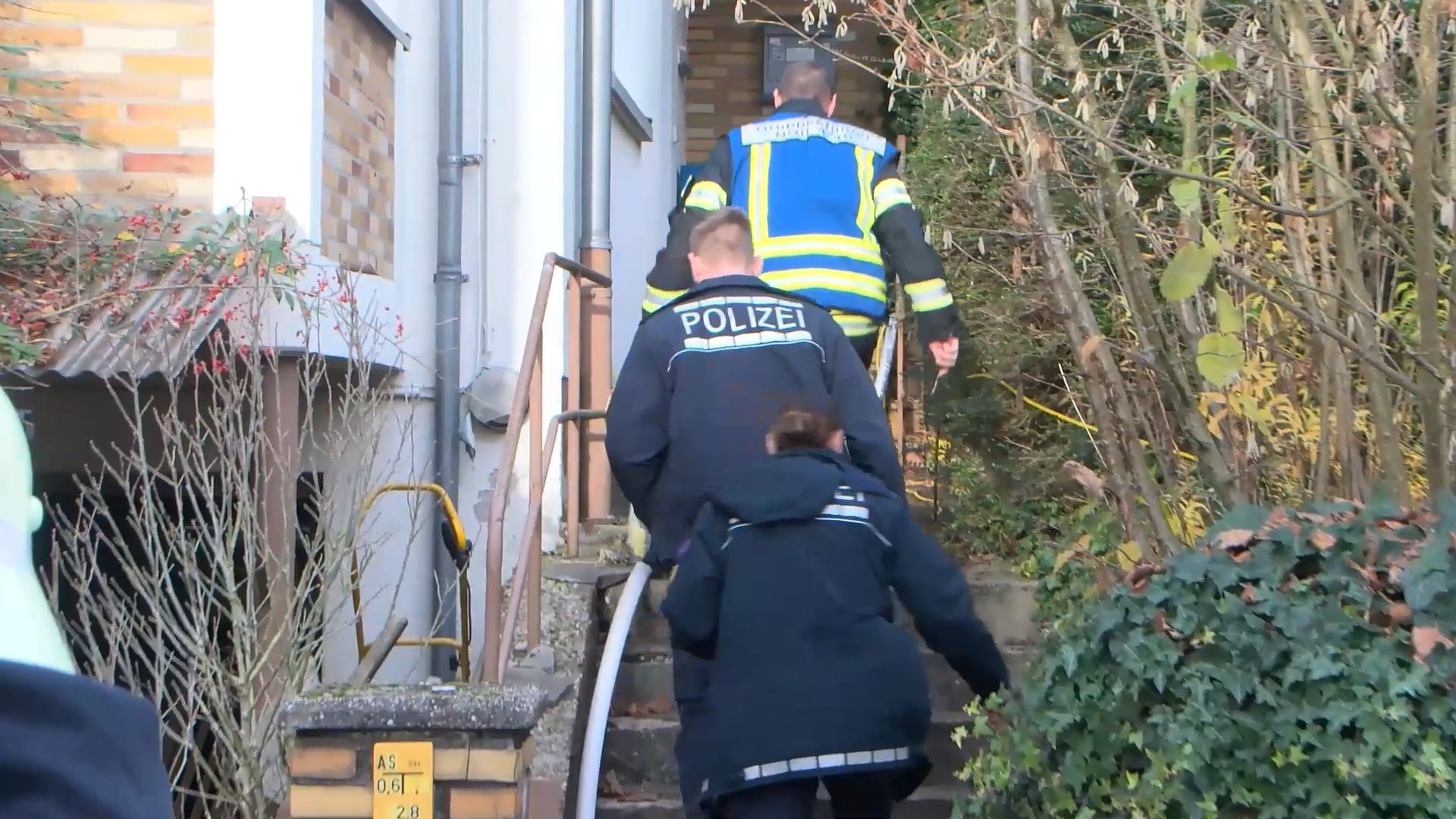 Video: Brand in Wohnhaus in Neckargemünd – Zwei Verletzte, Haus unbewohnbar