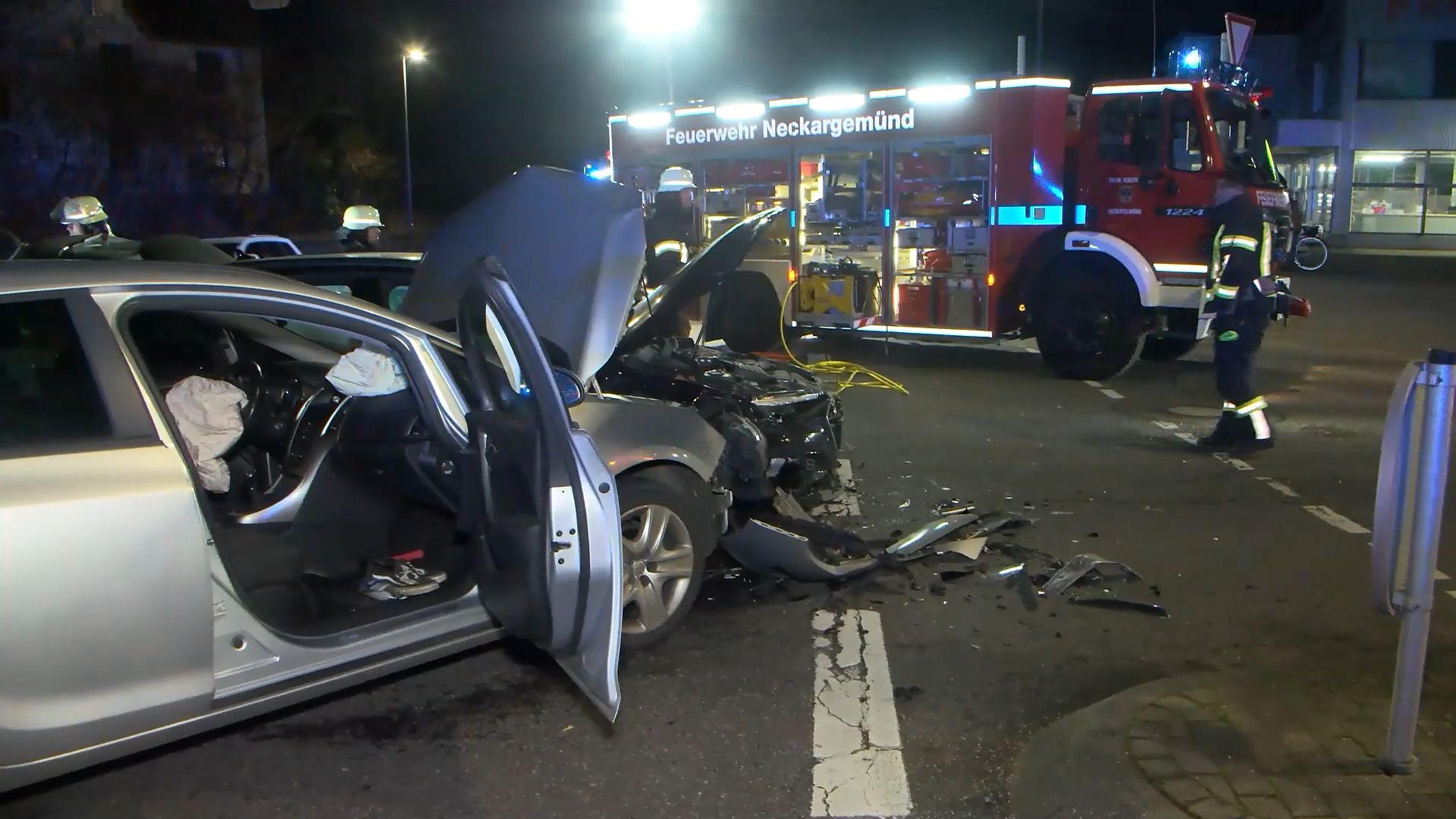 Video: Rotlicht übersehen: Verkehrsunfall auf der B 45 bei Neckargemünd – Polizei bittet um Hinweise