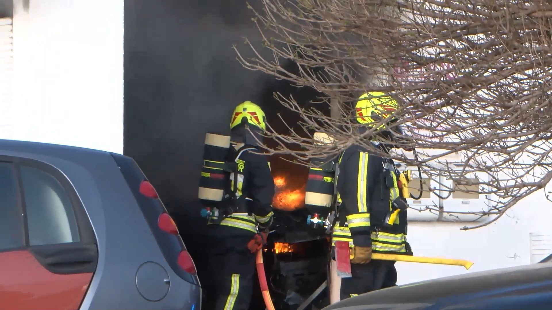 Video: Gebäudebrand im Gewerbegebiet von Schwetzingen-Hirschacker - Vermisste Person bestätigt sich nicht