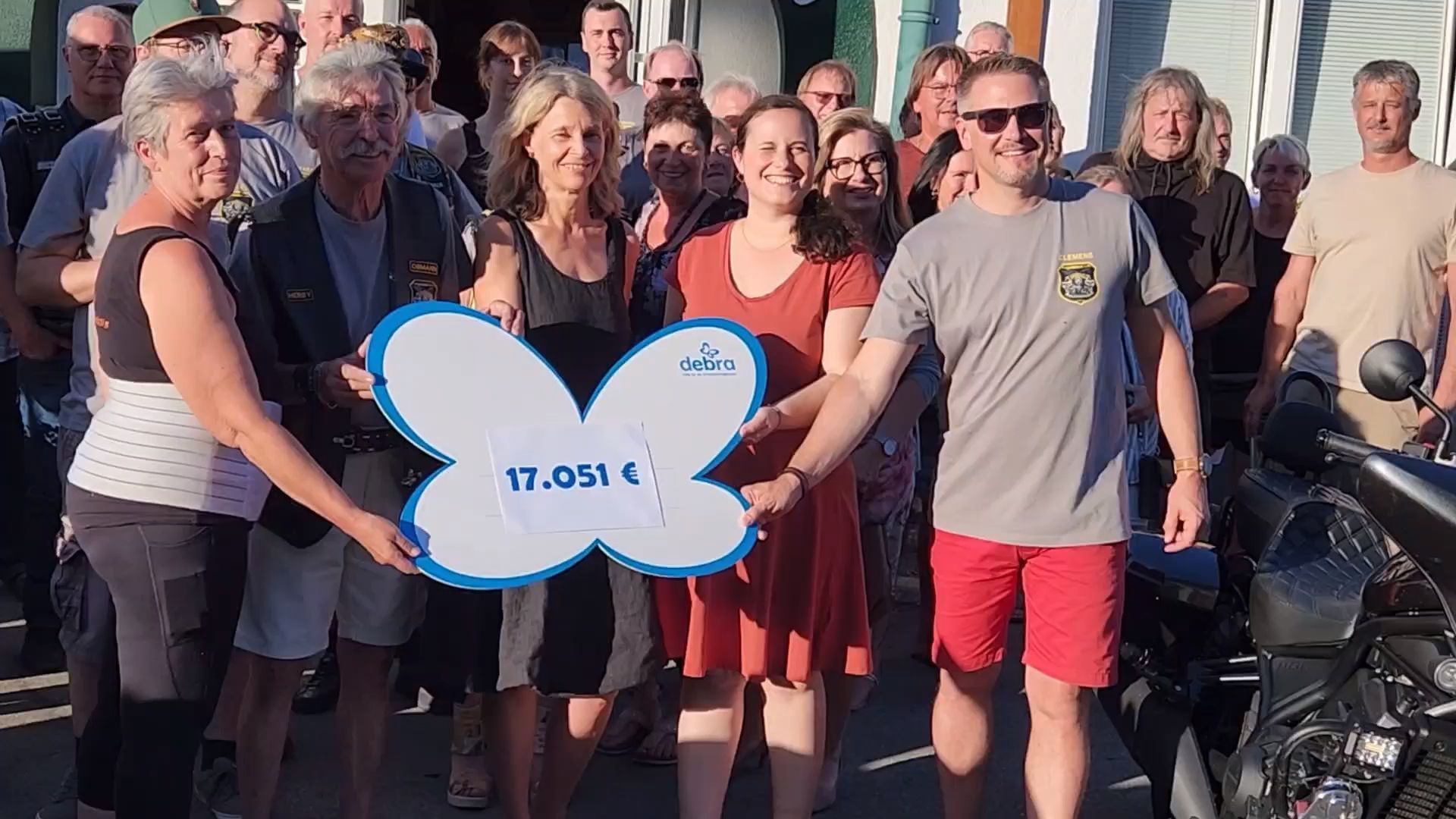 Video: Rekorderfolg beim Bikerfest 2025: 17.050 Euro für die Schmetterlingskinder gesammelt