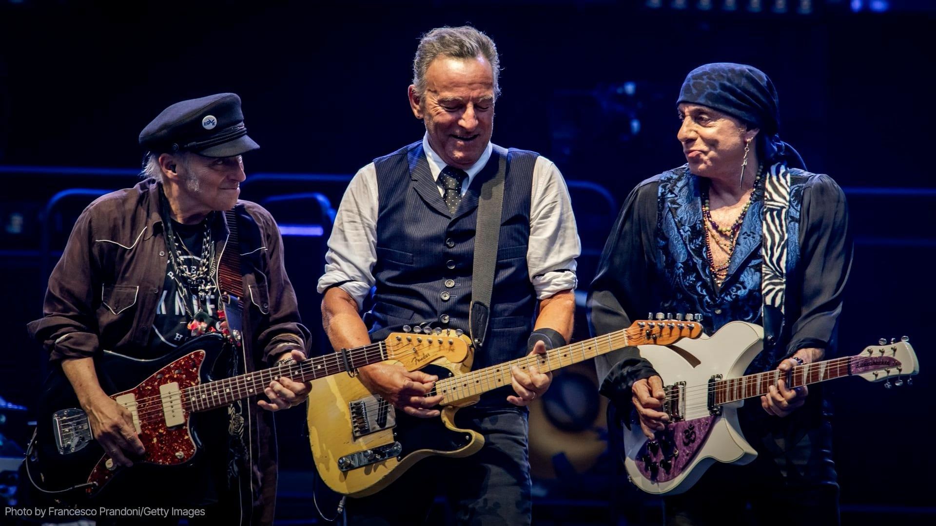 Il tour politicamente esplosivo di Bruce Springsteen porta a casa un storico di 700 milioni di dollari