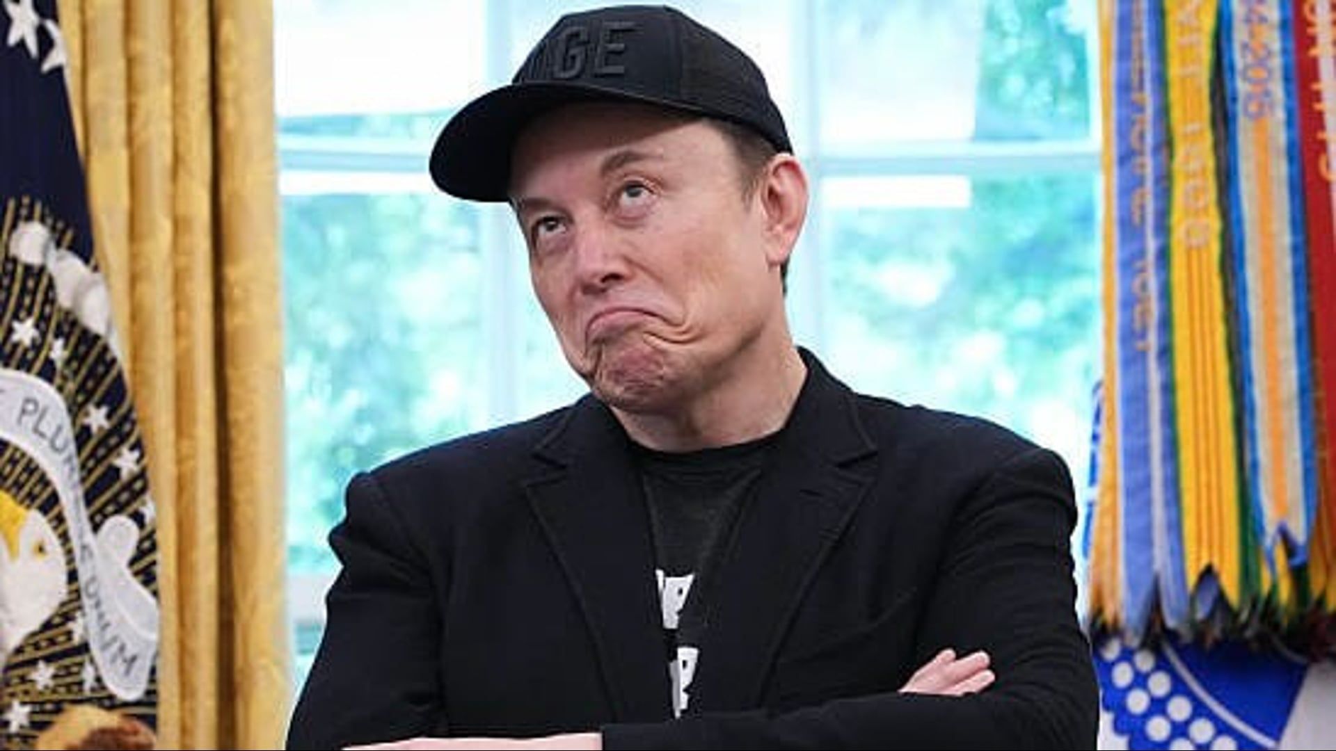 Video: Tesla-Gewinne sinken aufgrund von Gegenreaktionen auf Musks politische Äußerungen