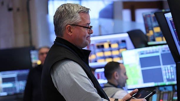 Video: Rezessionsängste in den USA lassen Aktien abstürzen