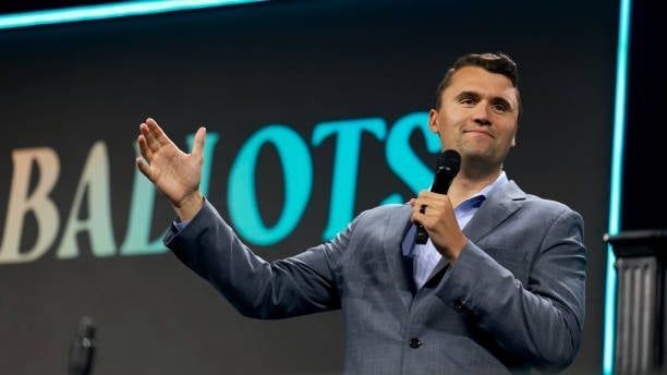 Video: Texanische Gewerkschaft verklagt Bundesstaat wegen Ermittlungen zu Charlie-Kirk-Posts von Lehrkräften