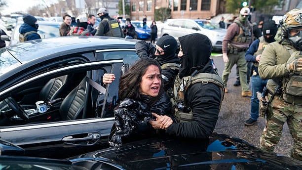 Video: ACLU klagt gegen Trump‑Regierung wegen rassistischer Profilierung und rechtswidriger Festnahmen