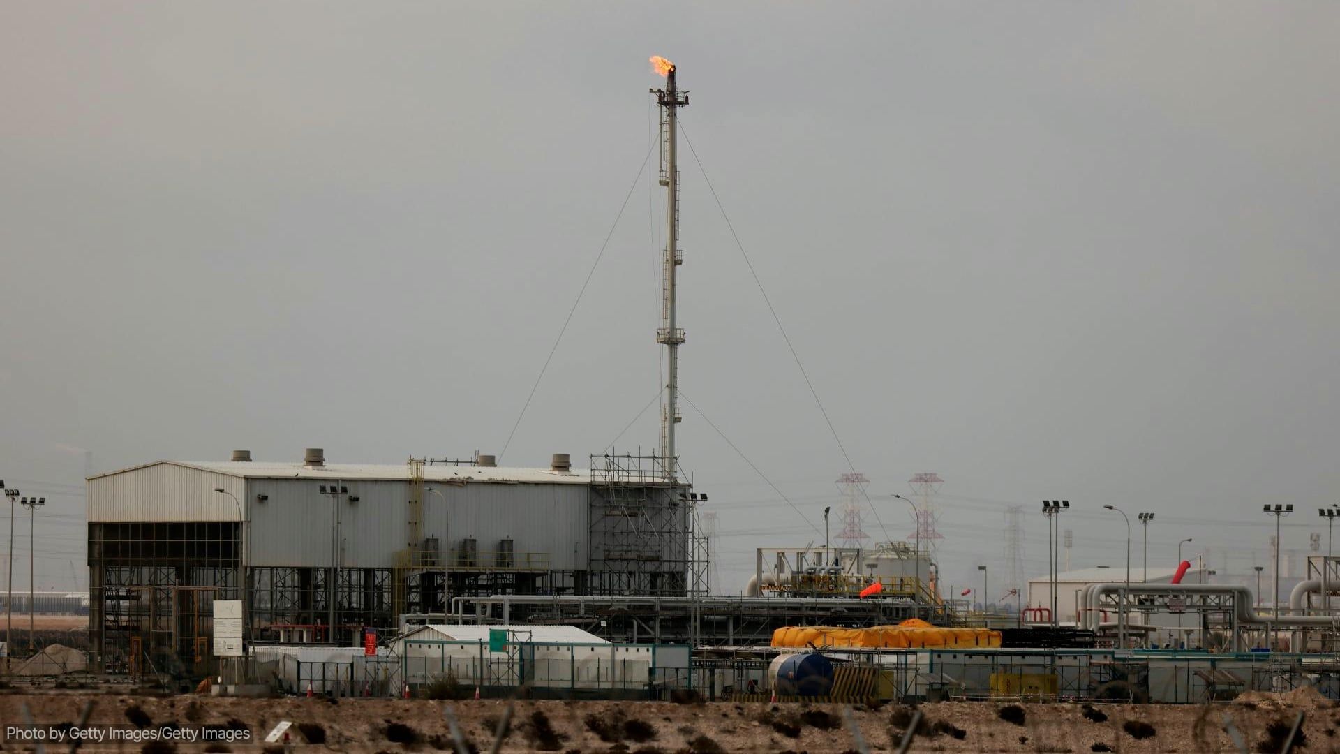 Video: Ölpreise Steigen Rasant, Nachdem Trump Droht, Iranisches Gasfeld Zu „Sprengen“