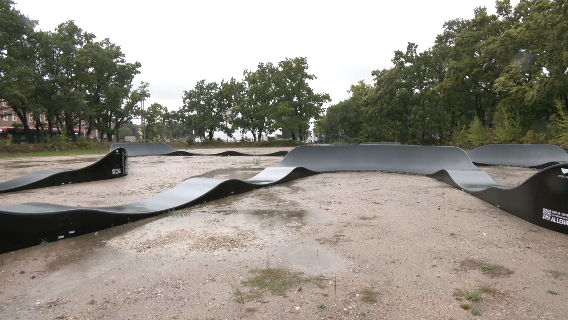 Skateboards, BMX-Räder, Rollerblades: Mobile Pumptrackanlage in Nürnberg