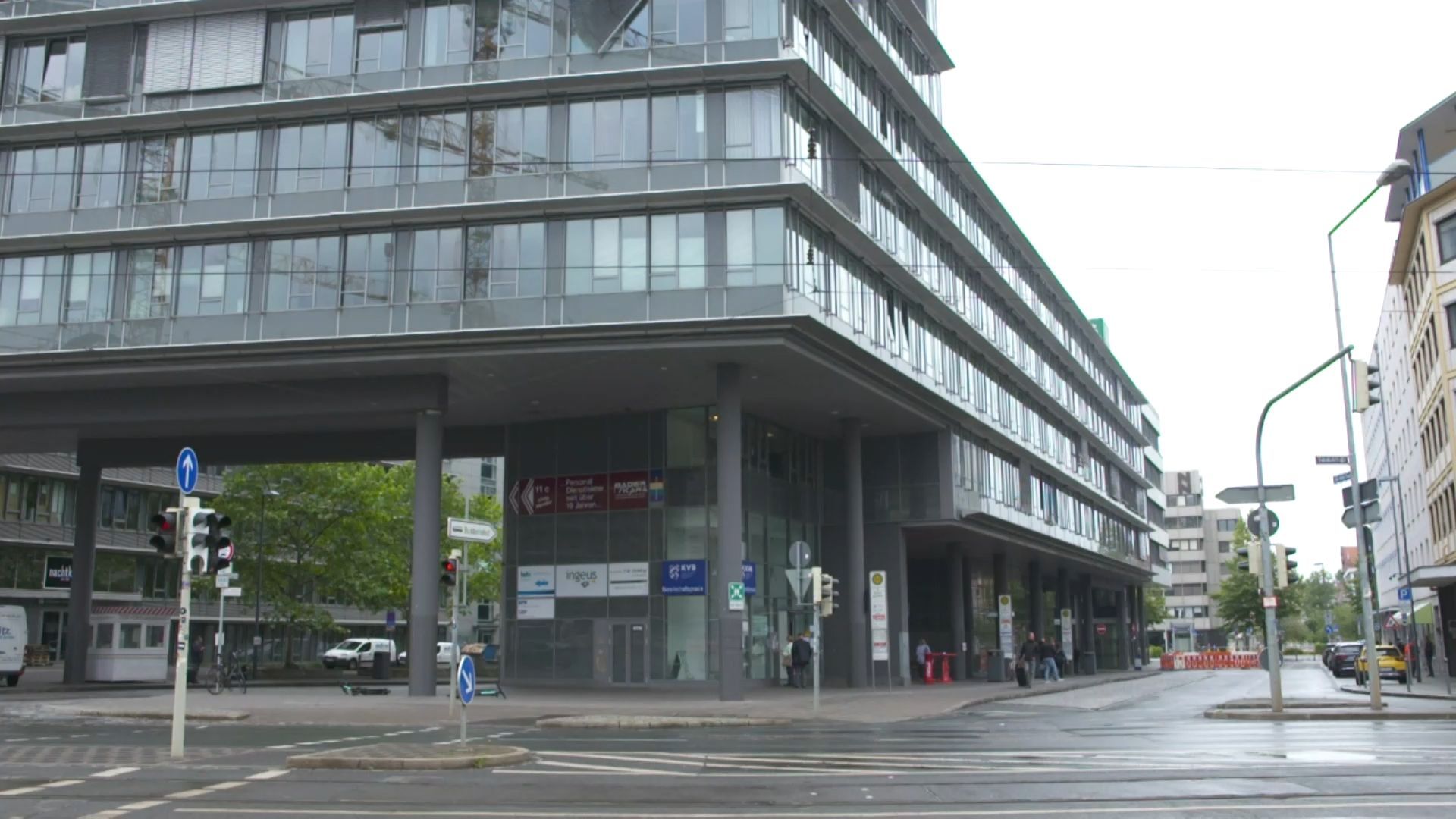 Modernized platforms for travelers: Renovation of the Central Bus Station in Nuremberg completed