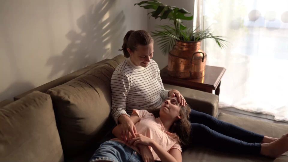 Mutter-Tochter-Beziehung: Eine besondere Bindung - video.glomex.com