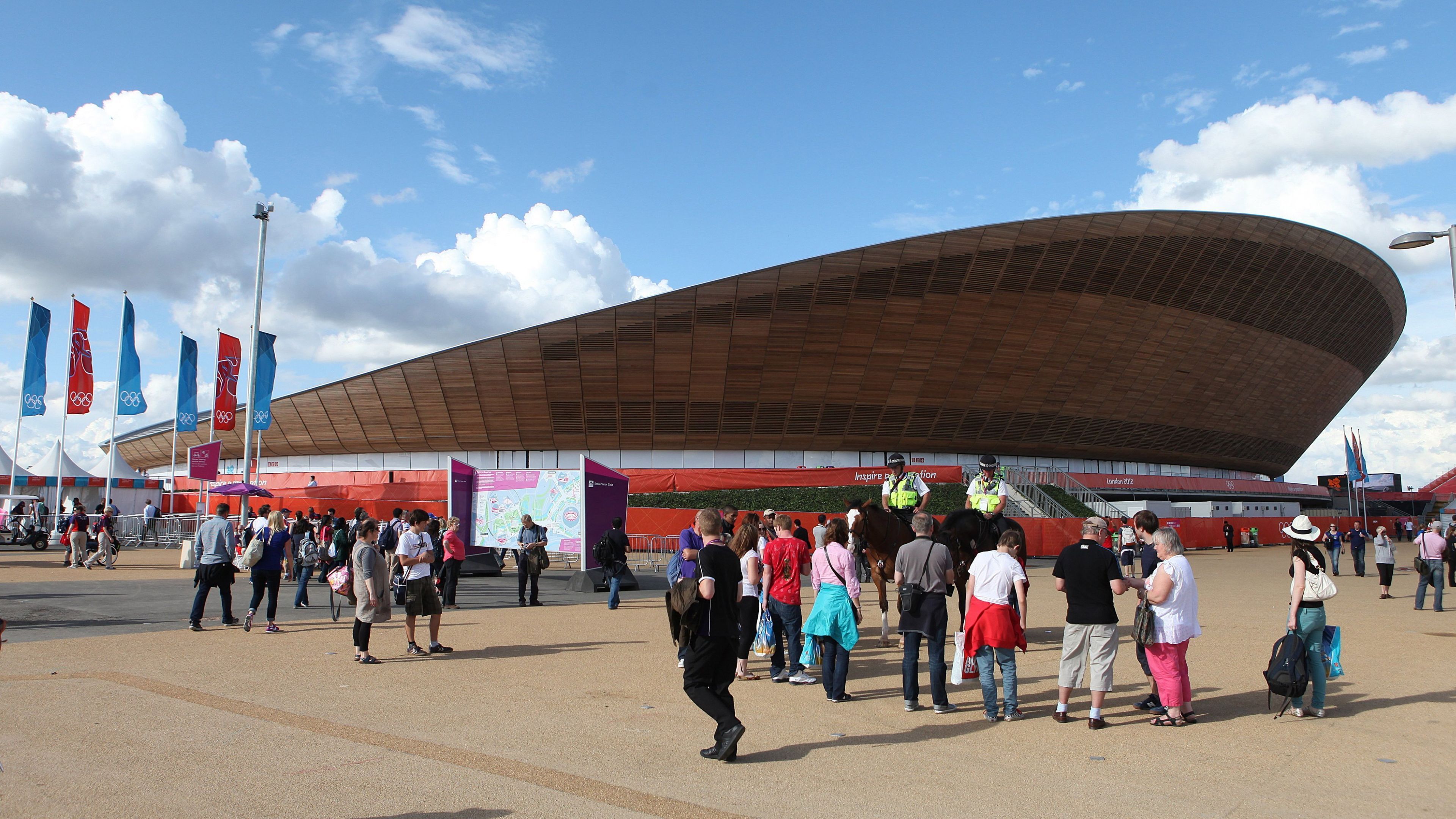London landmark 'farts' every time fireworks are set off