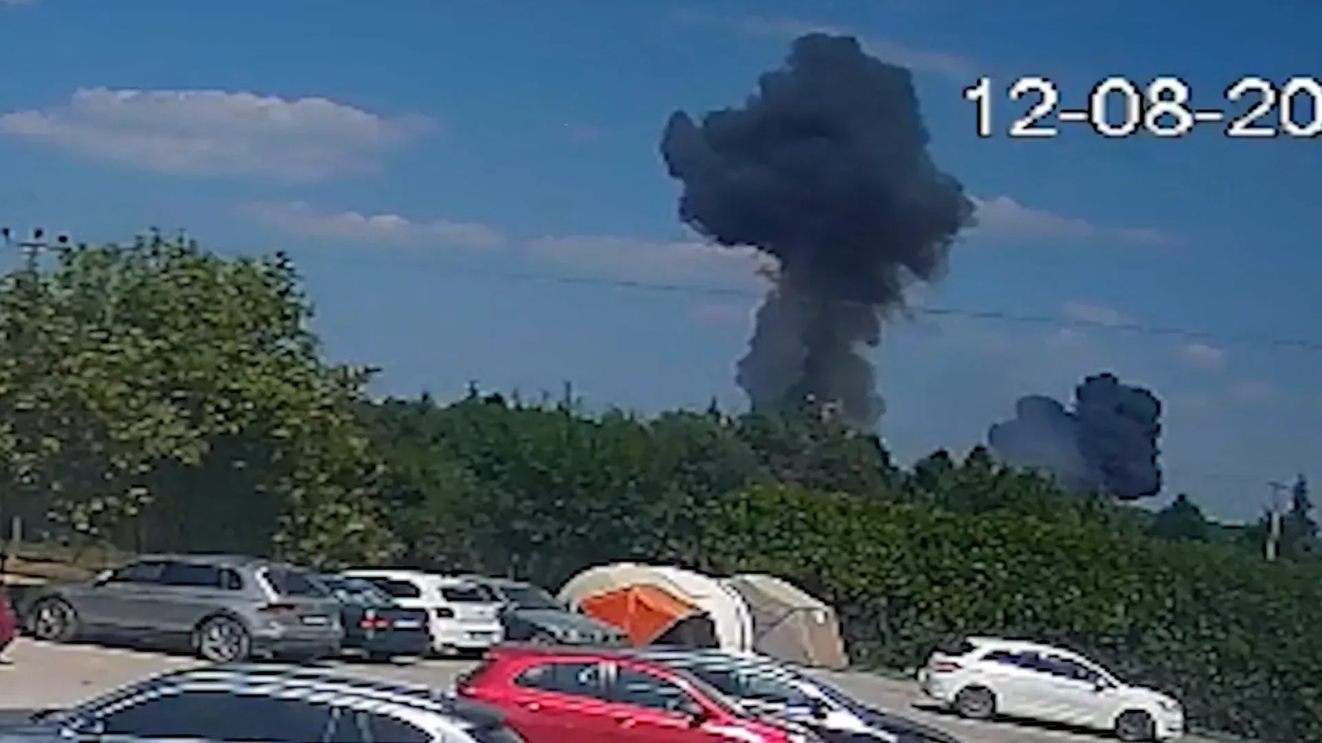 Video: F-16-Kampfjet stürzt bei Trainingsflug in der Türkei ab